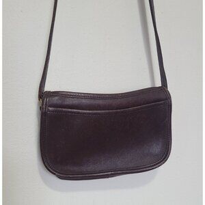 Vintage Coach 9031 Brown Leather Zippered Wendie Swinger Small Crossbody